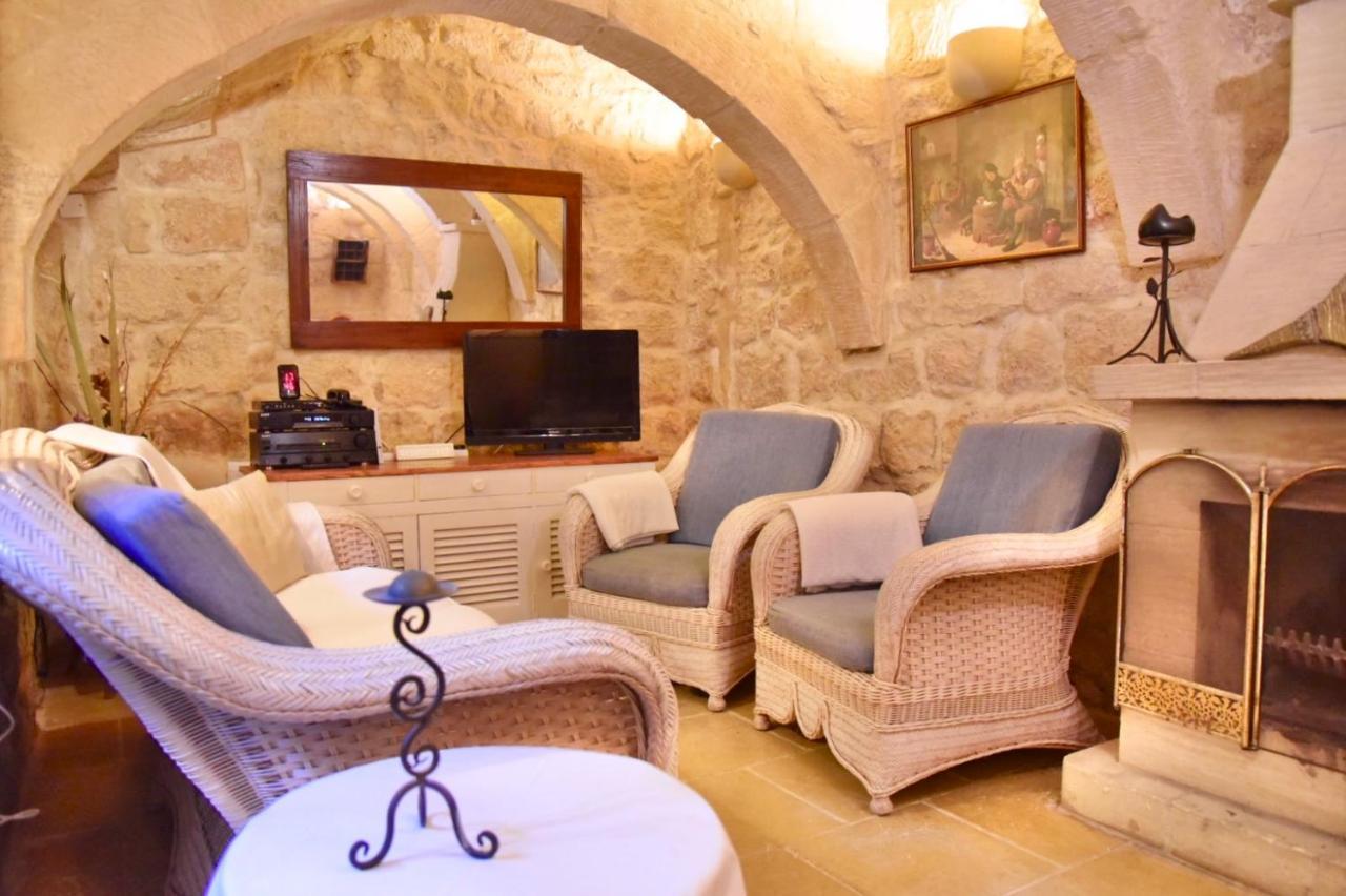 Ta'Martin Farmhouse Xewkija Gozo エクステリア 写真
